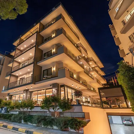 Glow Boutique & 4* Sarandë