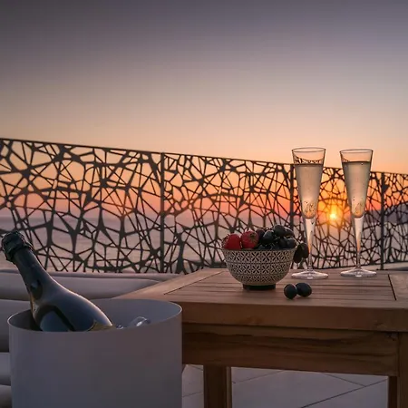 Glow Boutique & Hotel