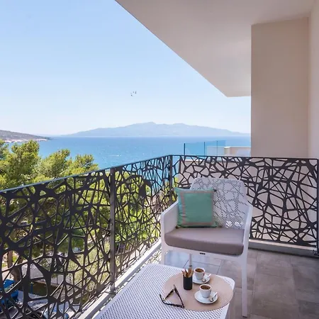 Hotel Glow Boutique & 4*