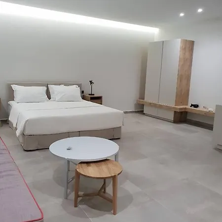 Glow Boutique & Hotel Sarandë