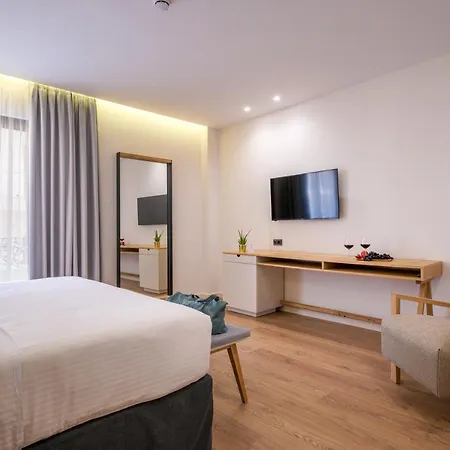 Glow Boutique & Hotel