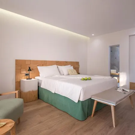 Glow Boutique & 4* Sarandë